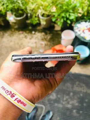 Apple iPhone XS Max (Used)