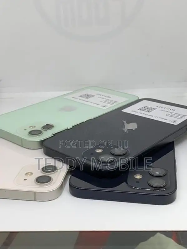 Apple iPhone 12 128GB (Used)