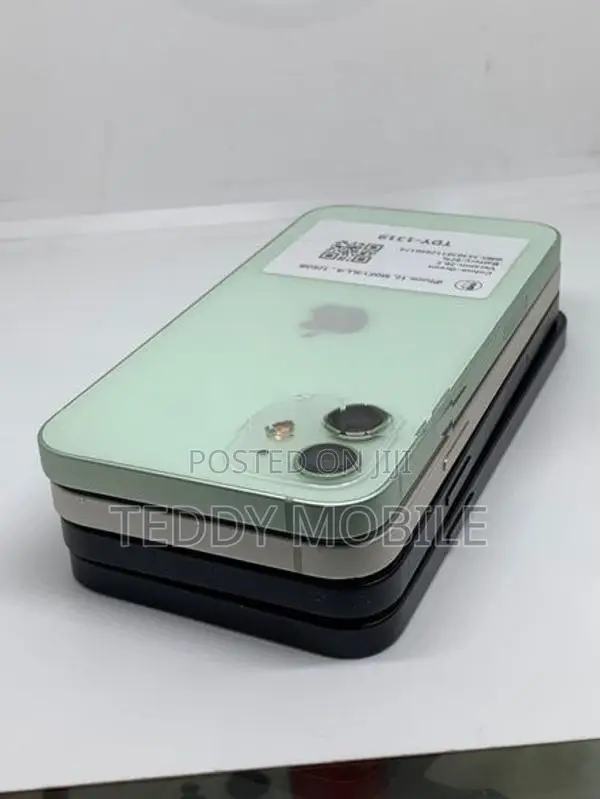 Apple iPhone 12 128GB (Used)