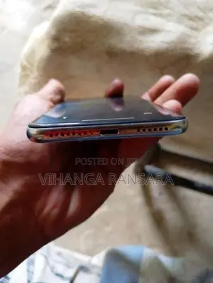 Apple iPhone X (Used)