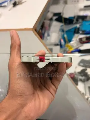 Apple iPhone 12 64GB (Used)