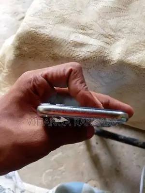 Apple iPhone X (Used)