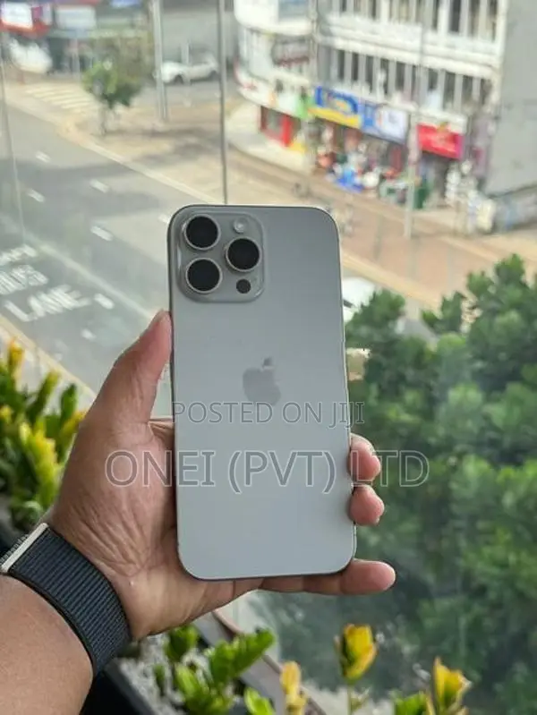 Apple iPhone 15 Pro Max 256 (Used)