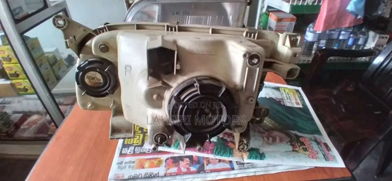 Toyota Dolphin Headlights for Van