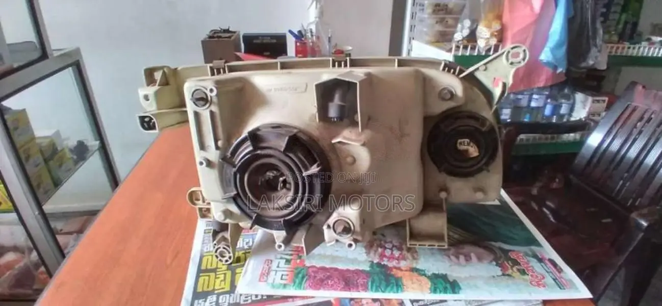 Toyota Dolphin Headlights for Van