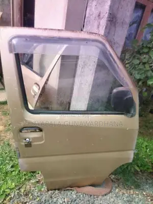 Mitsubishi Mini Cab Front Door Set for Van