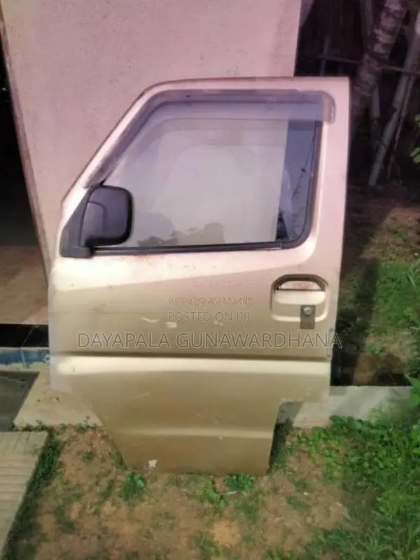 Mitsubishi Mini Cab Front Door Set for Van