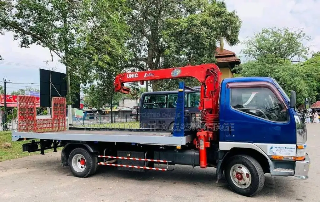 Mitsubishi CANTER 2001 Lorry (Used)