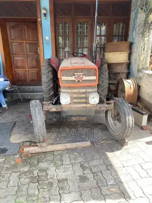 Massey-Ferguson 135DL 1980 Tractor (Used)