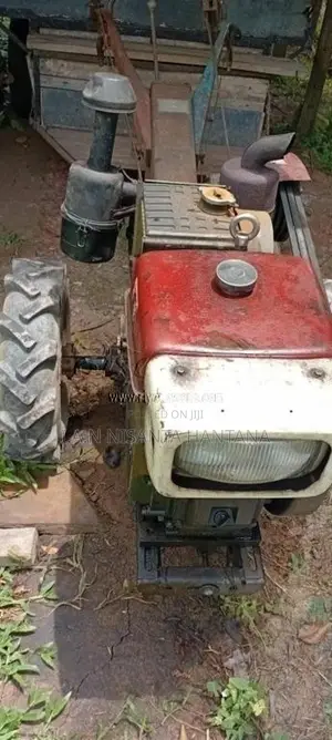Kubota GN12 Sifang 1995 Tractor (Used)