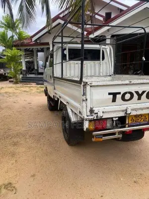 Toyota CrewCab 1984 Crew Cab (Used)