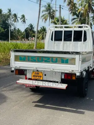 Isuzu Crewcab 1982 Crew Cab (Used)