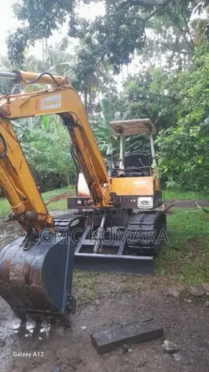 Yanmar Yanmar 2010 Heavy-Duty (Used)