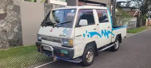 Mitsubishi CrewCab 1982 Crew Cab (Used)