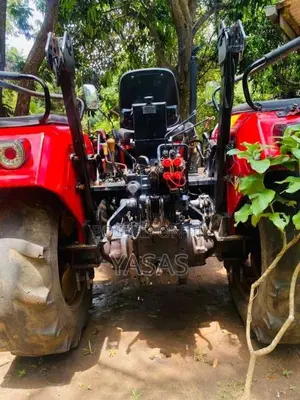 Other Solis 4 Wheel 2022 Tractor (Used)