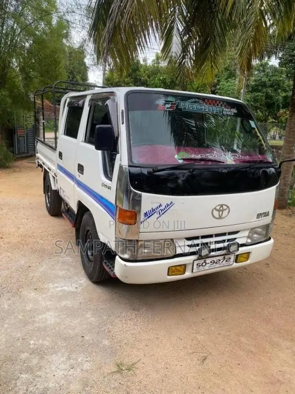 Toyota CrewCab 1984 Crew Cab (Used)