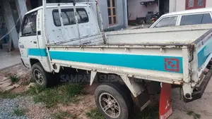 Mitsubishi Delica 1987 Crew Cab (Used)