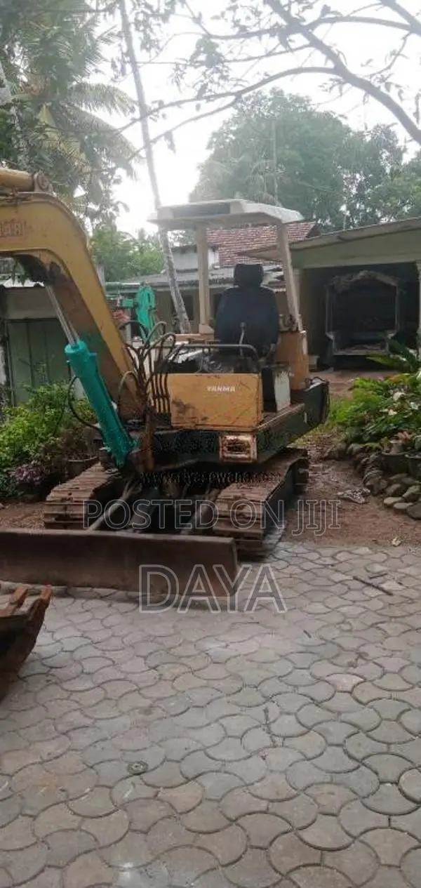 Yanmar Yanmar 2015 Heavy-Duty (Used)