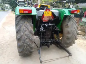 John-Deere 5310 2012 Tractor (Used)