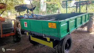 John-Deere Trailer 2020 Tractor (Used)