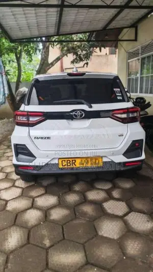 Toyota Raize 2025 SUV (Used)