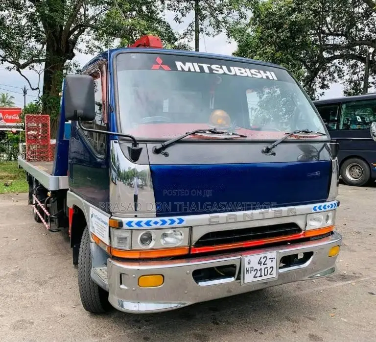 Mitsubishi CANTER 2001 Lorry (Used)