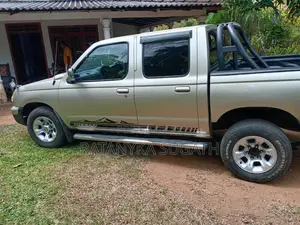 Nissan Datsun 1998 Crew Cab (Used)