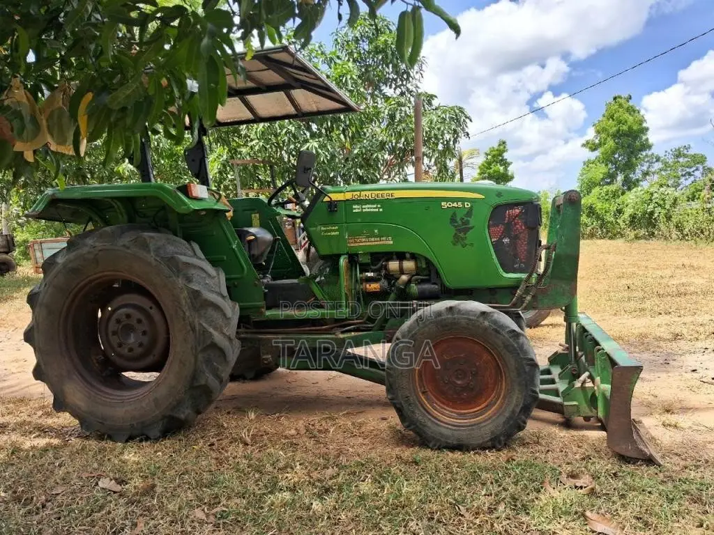 John-Deere 50-45 2016 Tractor (Used)