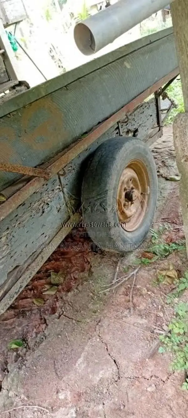 Kubota GN12 Sifang 1995 Tractor (Used)