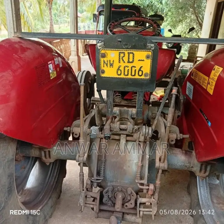 Massey-Ferguson 240 2003 Tractor (Used)
