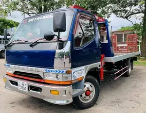 Mitsubishi CANTER 2001 Lorry (Used)