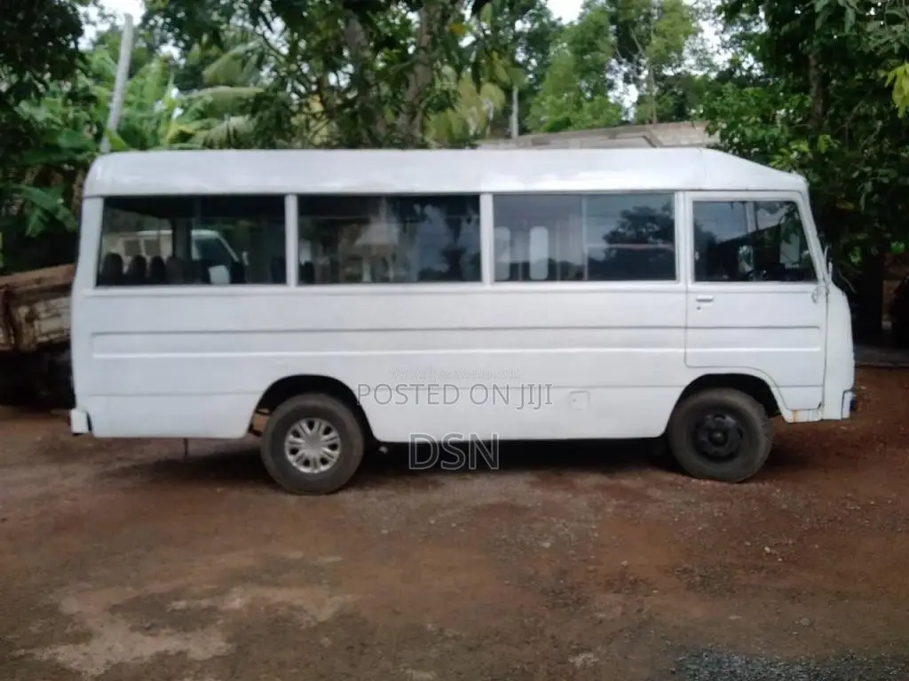 Mitsubishi Rosa 1981 Bus (Used)