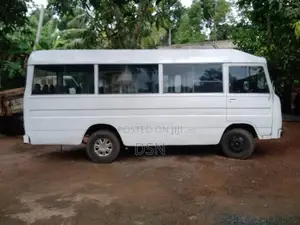 Mitsubishi Rosa 1981 Bus (Used)