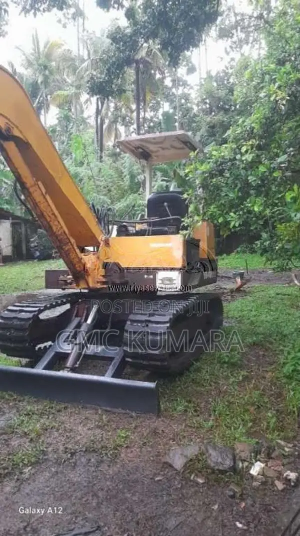 Yanmar Yanmar 2010 Heavy-Duty (Used)