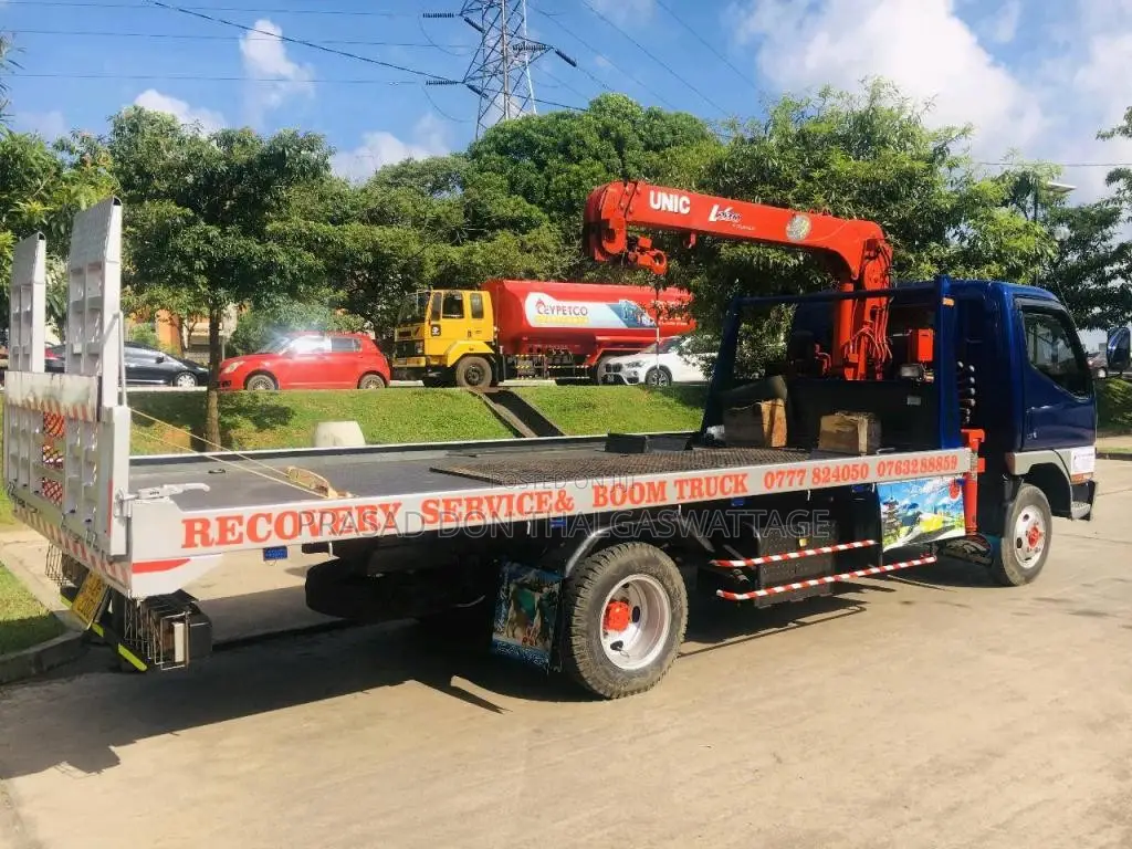 Mitsubishi CANTER 2001 Lorry (Used)