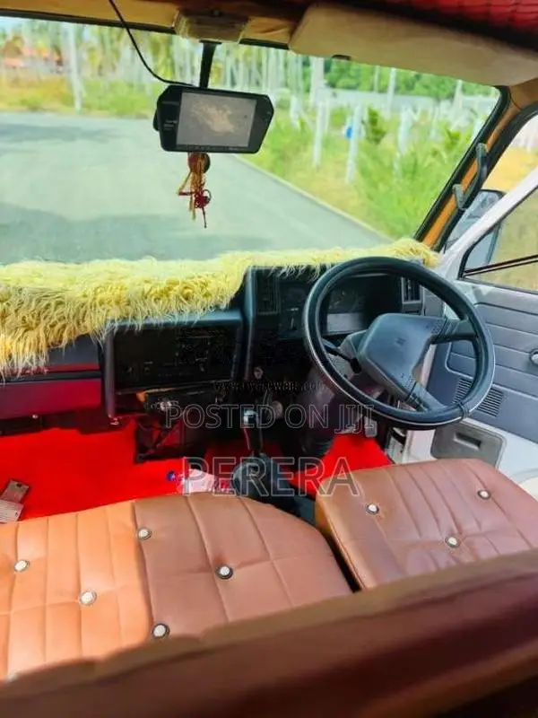 Isuzu Crewcab 1982 Crew Cab (Used)