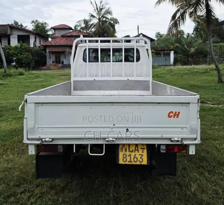 Toyota Dyna 2000 Crew Cab (Used)