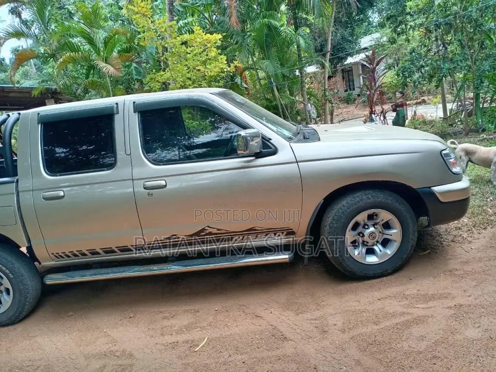 Nissan Datsun 1998 Crew Cab (Used)