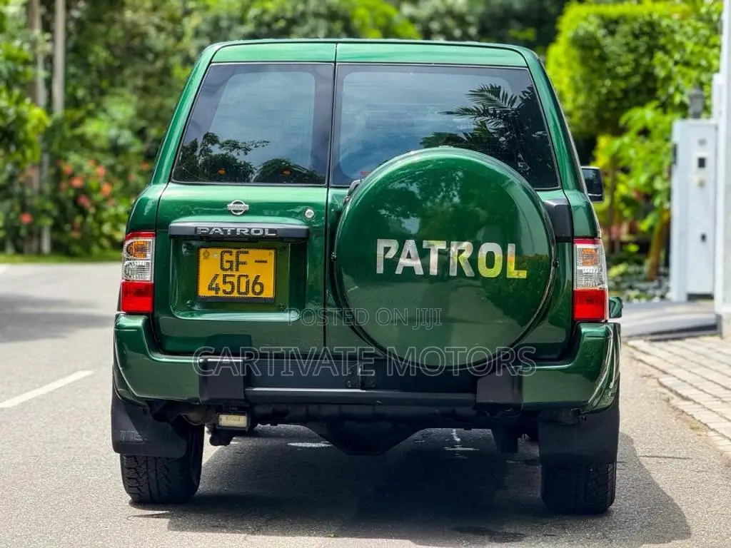 Nissan Patrol 2001 SUV (Used)