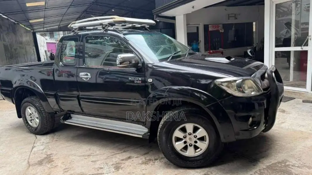 Toyota Hilux 2010 Pickup (Used)