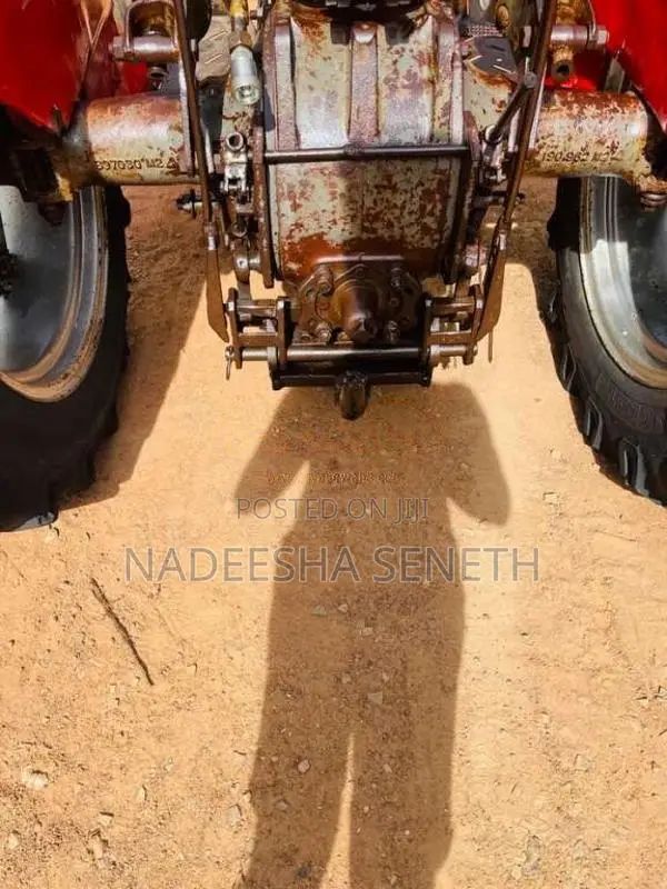 Massey-Ferguson 135 1996 Tractor (Used)