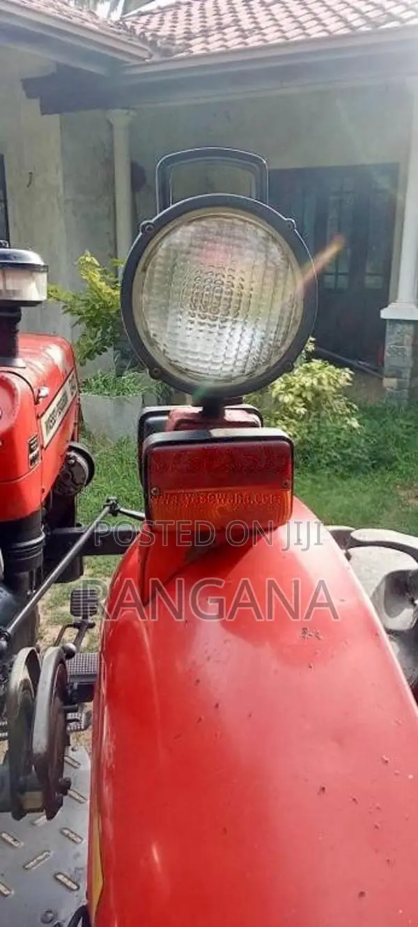 Massey-Ferguson 240 1998 Tractor (Used)