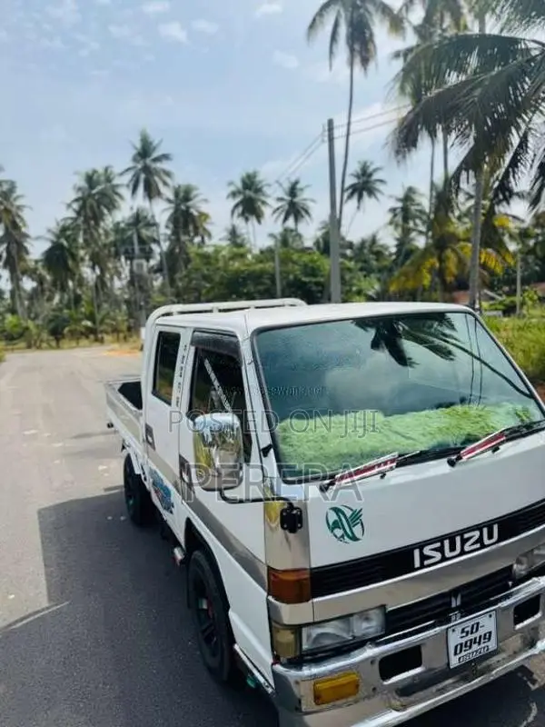 Isuzu Crewcab 1982 Crew Cab (Used)