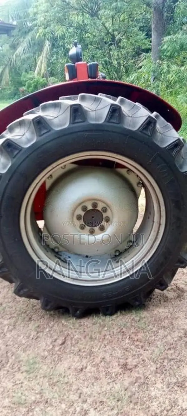 Massey-Ferguson 240 1998 Tractor (Used)