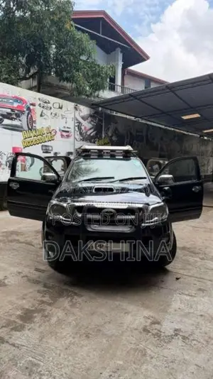 Toyota Hilux 2010 Pickup (Used)