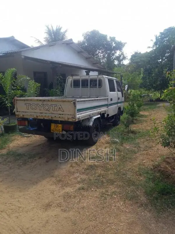 Toyota Toyoce 2003 Crew Cab (Used)