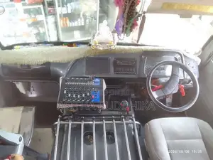 Eicher Starline 2017 Bus (Used)