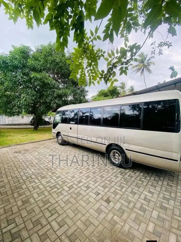 Toyota Coaster 2000 Bus (Used)