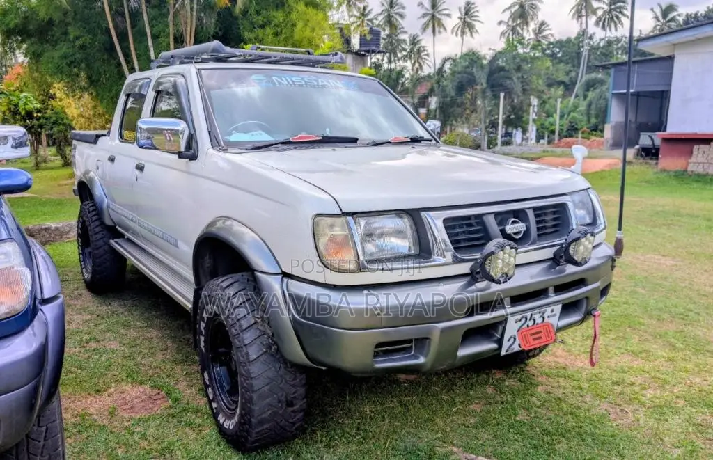 Nissan D22 1999 Pickup (Used)