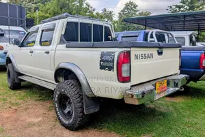 Nissan D22 1999 Pickup (Used)